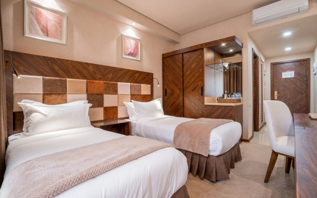 Hotel Oasis