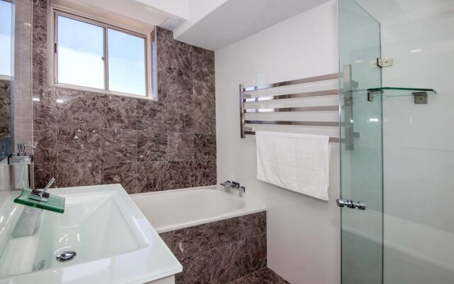 The Helm, Unit 15, 22 Voyager Close