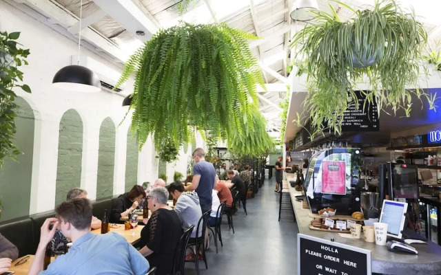 A Cozy 2BR Home Next to The Yarra River