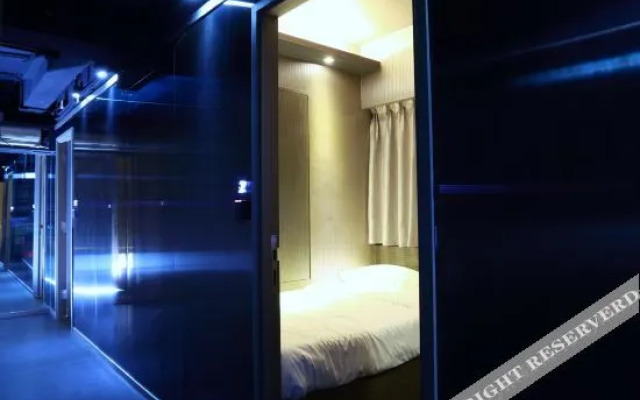 Linn Hotel - Lan Kwai Fong