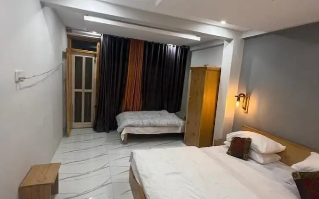 Osho Beyaak Hunza