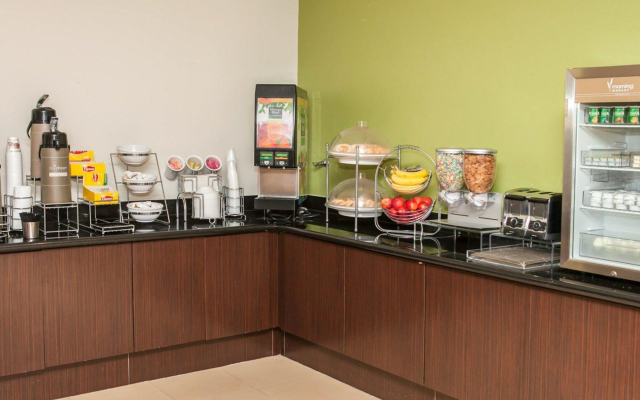 Sleep Inn & Suites