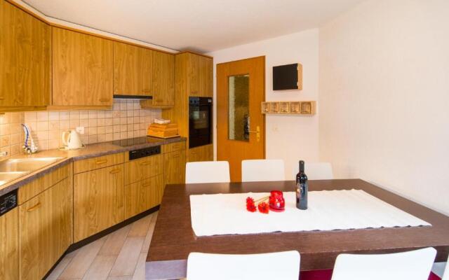 Haus Evita Saas-grund