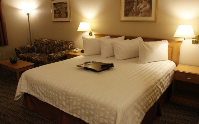 Humphry Inn & Suites