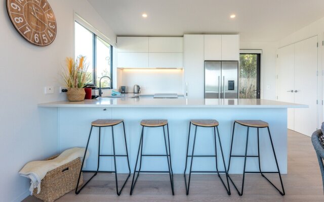 Marama Cottages with Ocean Views