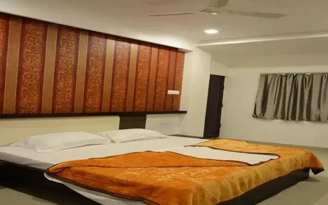 Sri Shivam Hotel