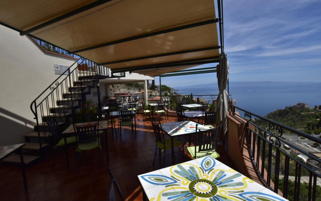 Hotel Condor