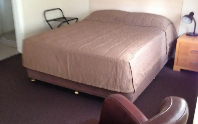 Francis Phillip Motor Inn