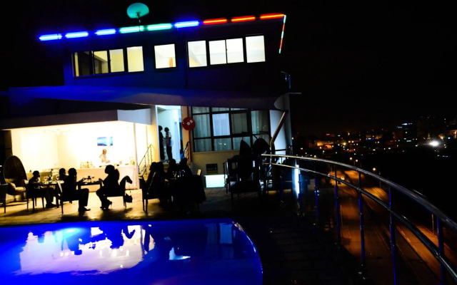 Emeli Hotel