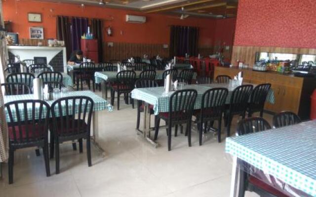 Hotel Delight and Restaurant