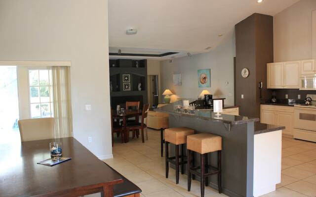 Villa Bruijstens - Executive - 4 Bedroom