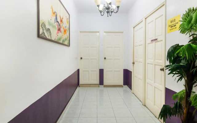 OYO 880 Hotel Purple Town