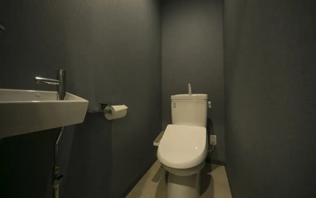 The Micro Museum Hostel Aoyama