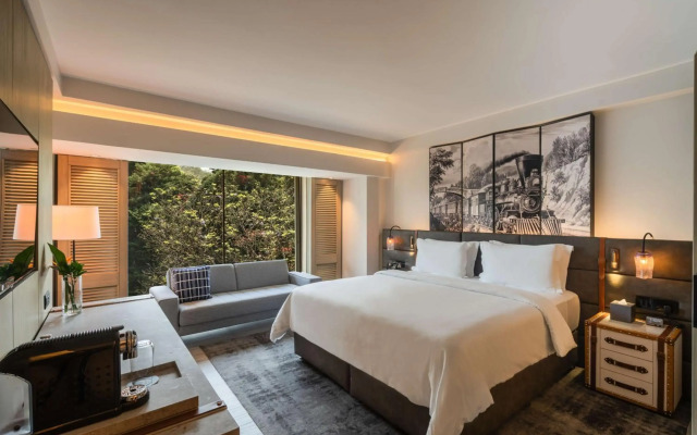 Kwetu Nairobi, Curio Collection By Hilton