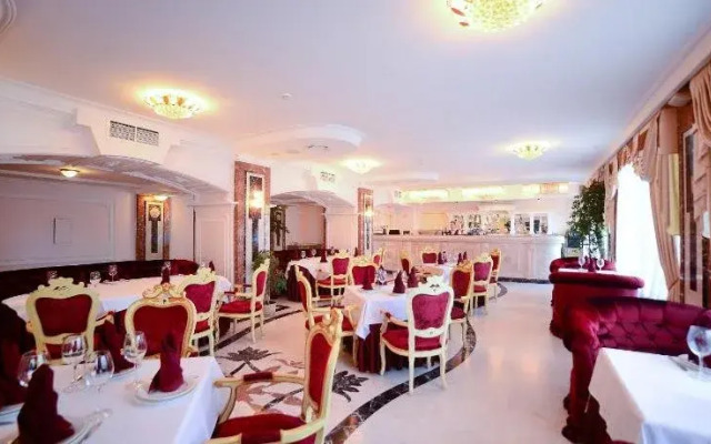 Visak Hotel