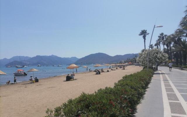Sea view flat in Marmaris center,1 minut to beach