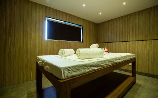 Grand Seasons -The Business Hotel