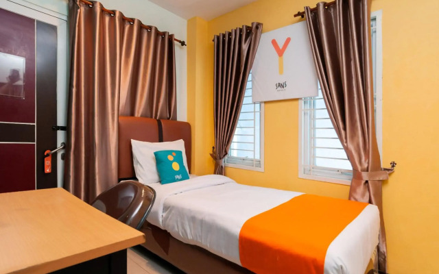 Sans Hotel Finest Medan