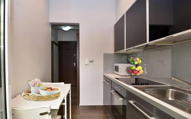 Modern apartment in the heart of the city