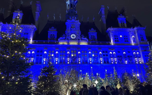 Sweet house in Paris