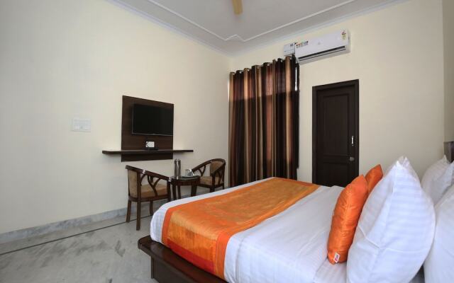 OYO 9922 Rishi & Kunal Guest House