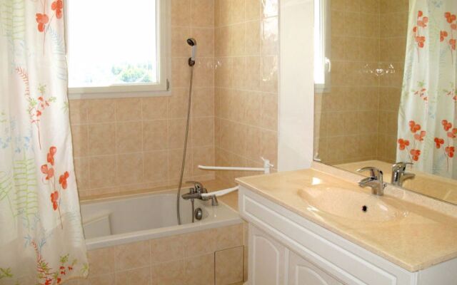 Les Lilas Blancs (VRS205)