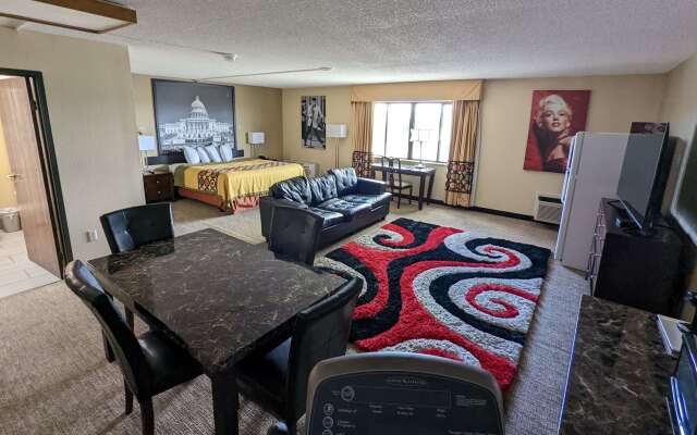 Super 8 by Wyndham Wichita North
