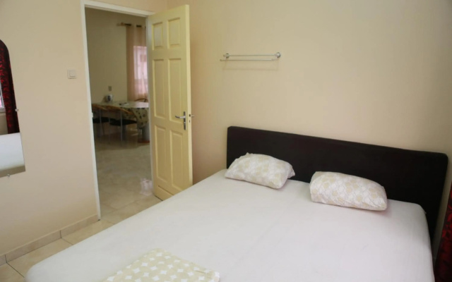 Donfarsha Apartments