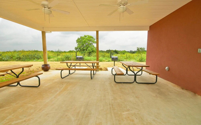 Risewell Kitchen Suites Pleasanton