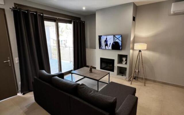 Giannel Luxury Apartment 1