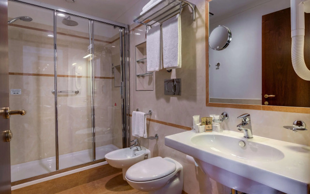 UNA HOTELS Galles Milano