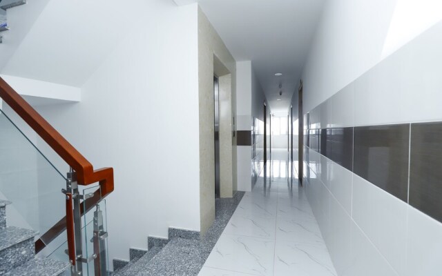 Luxury Hotel