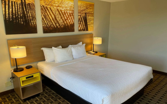 Days Inn by Wyndham Fayetteville-South/I-95 Exit 49