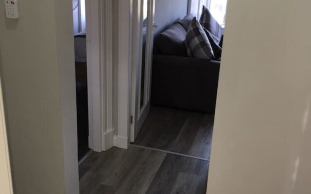 Lovely 2- Bed Apartment in Hawick