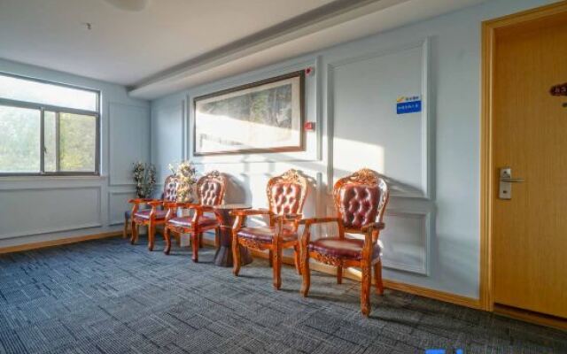 Yuexiang Hotel (Shanghai Pudong Airport)