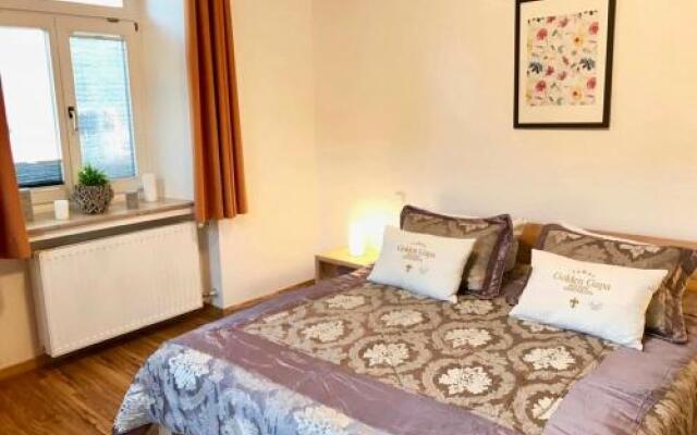 Golden Gapa Central Family Apartment 28