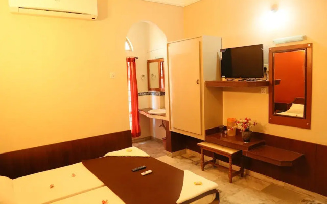 New Cape Hotel
