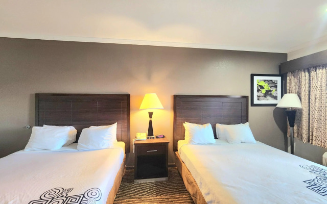 Days Inn by Wyndham Navasota