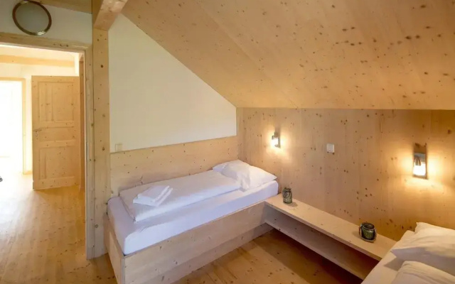 Charming Chalet With Whirlpool
