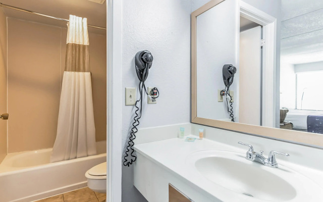 Home 1 Suites Extended Stay - Kissimmee