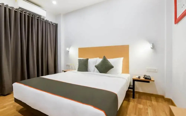 Hotel Saffron Gold