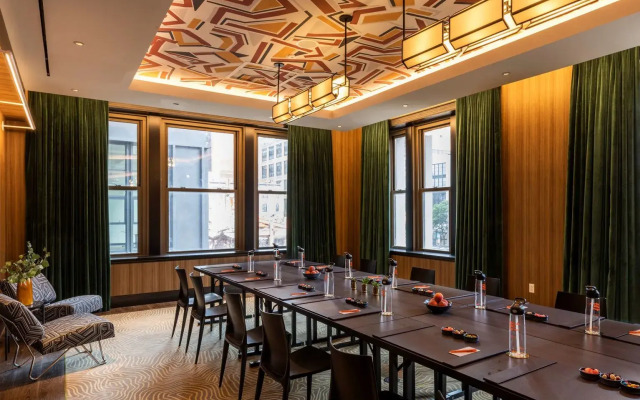 Canopy by Hilton Philadelphia Center City