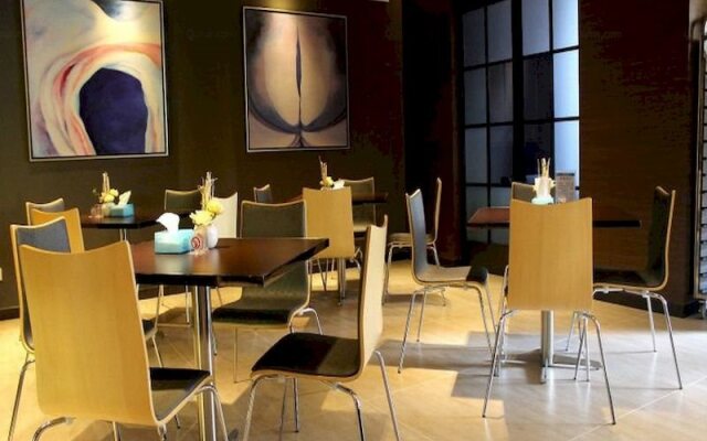 Junzilan Hotel (Haikou Shangbang Parkway City Wangfujing Haiken Square)