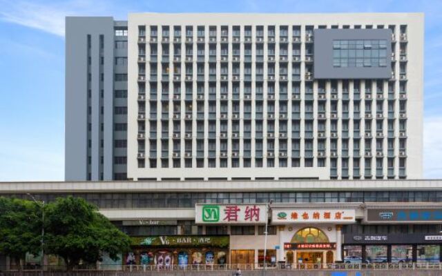 Vienna Hotel Shenzhen Longgang Xiashuijing Subway Station Branch