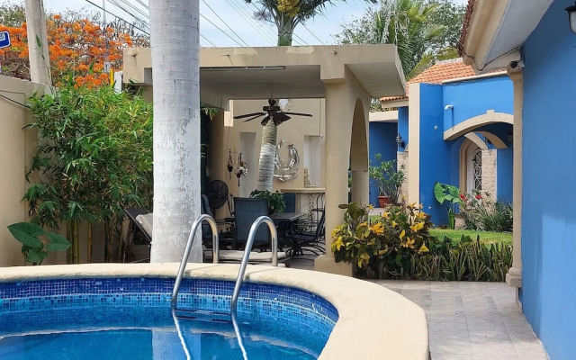 Casa Sol y Luna with pool in merida