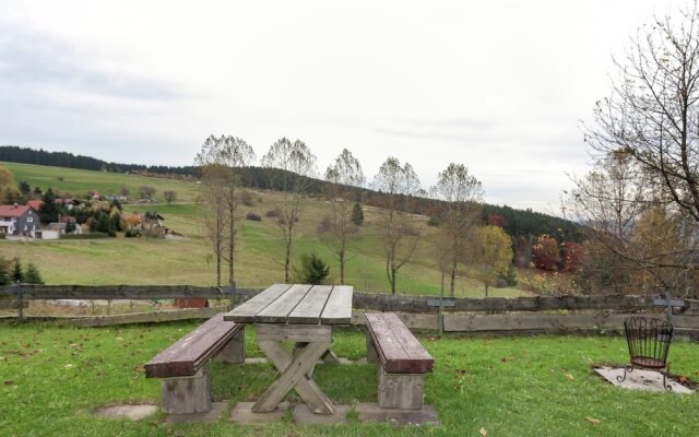Holzferienhaus in Hinterrod mit Sauna