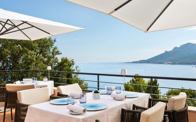 Tiara Yaktsa Cote d’Azur