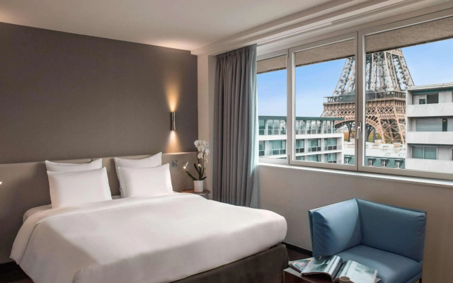 Pullman Paris Tour Eiffel Hotel