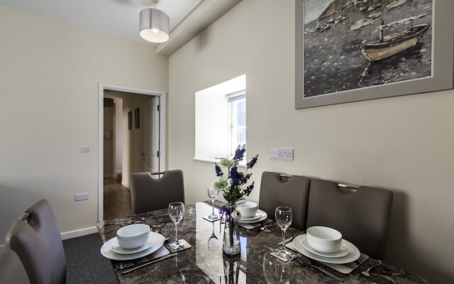 The Sail, Two Bedroom Apartment - Tenby