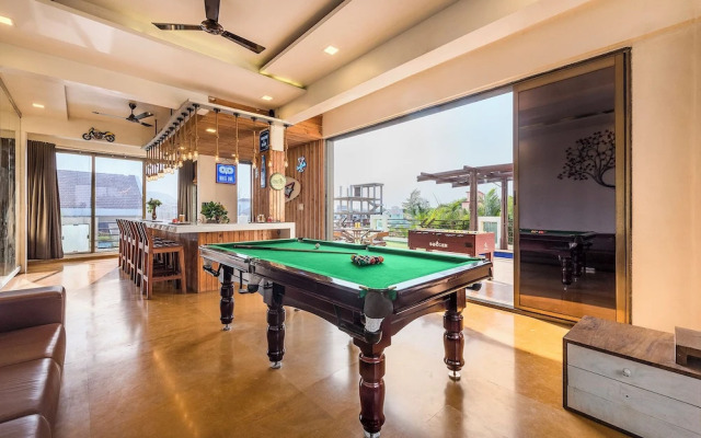 Cosmicstays Luxe Oasis Pool & Bar Villa